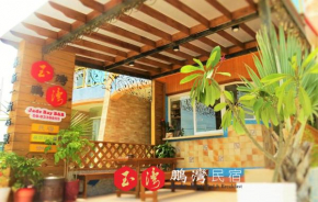 Отель 玉灣鵬灣民宿Jade Bay B&B  Donggang Township